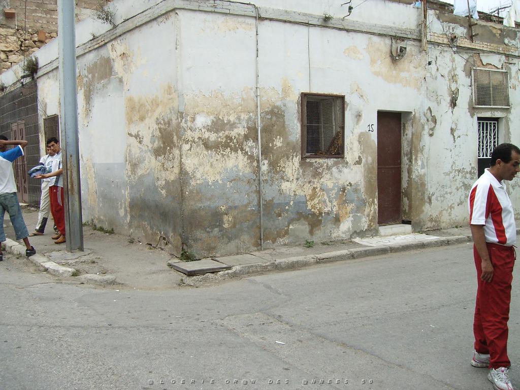 114-ORAN-Juin06-angle rue joseph Oliva-rue de l'Yser.jpg - Unicode